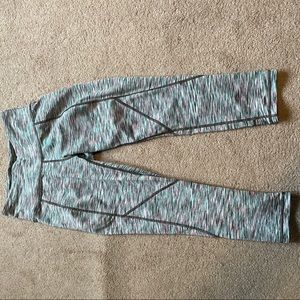 Tek Gear XS capri length workout leggings